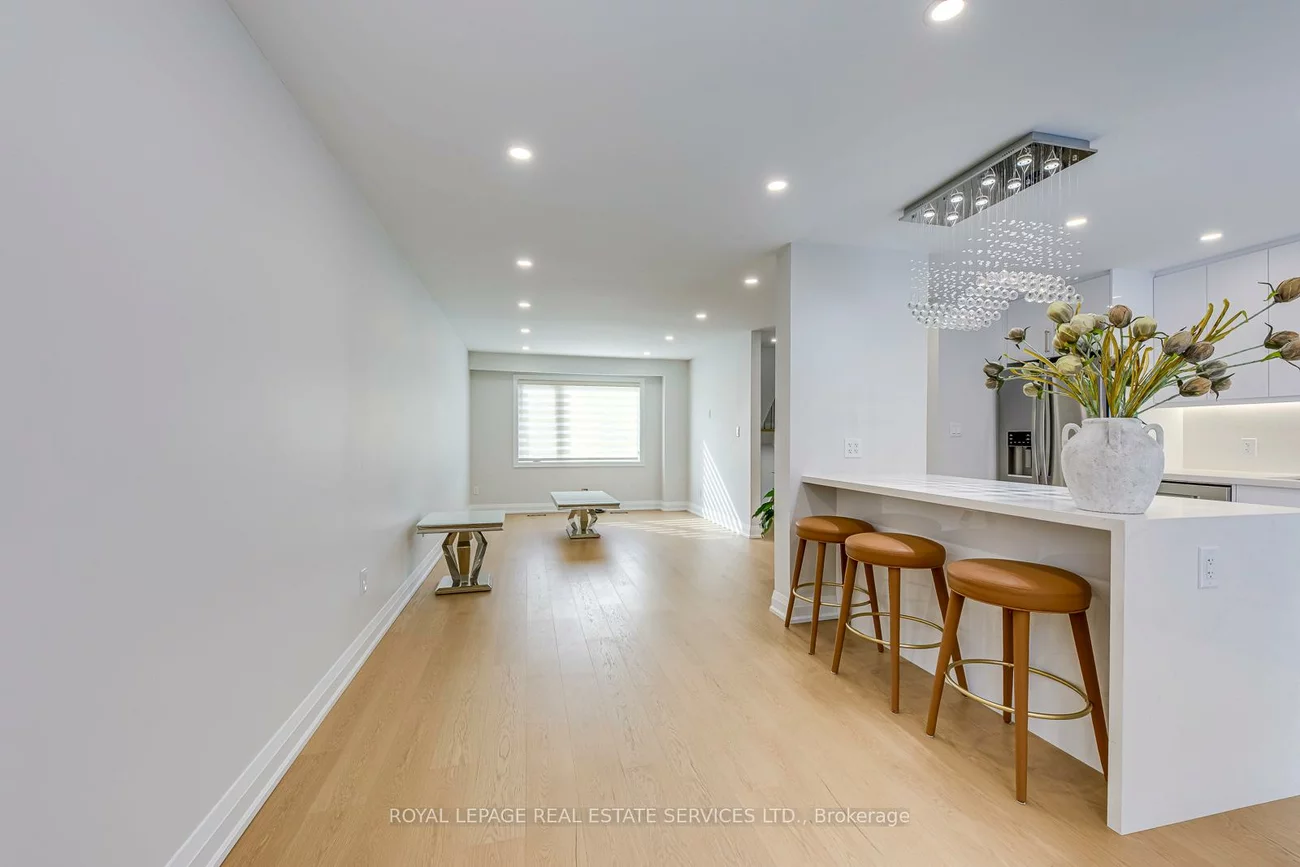 1055, Shawnmarr, Port Credit, Mississauga