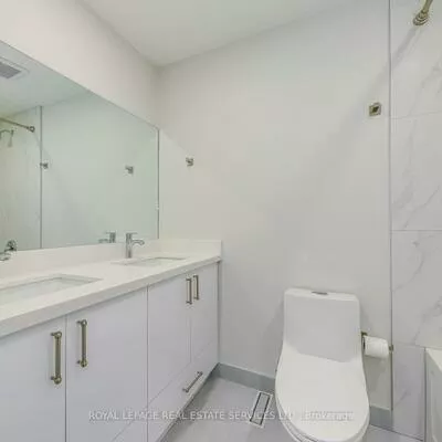 1055, Shawnmarr, Port Credit, Mississauga