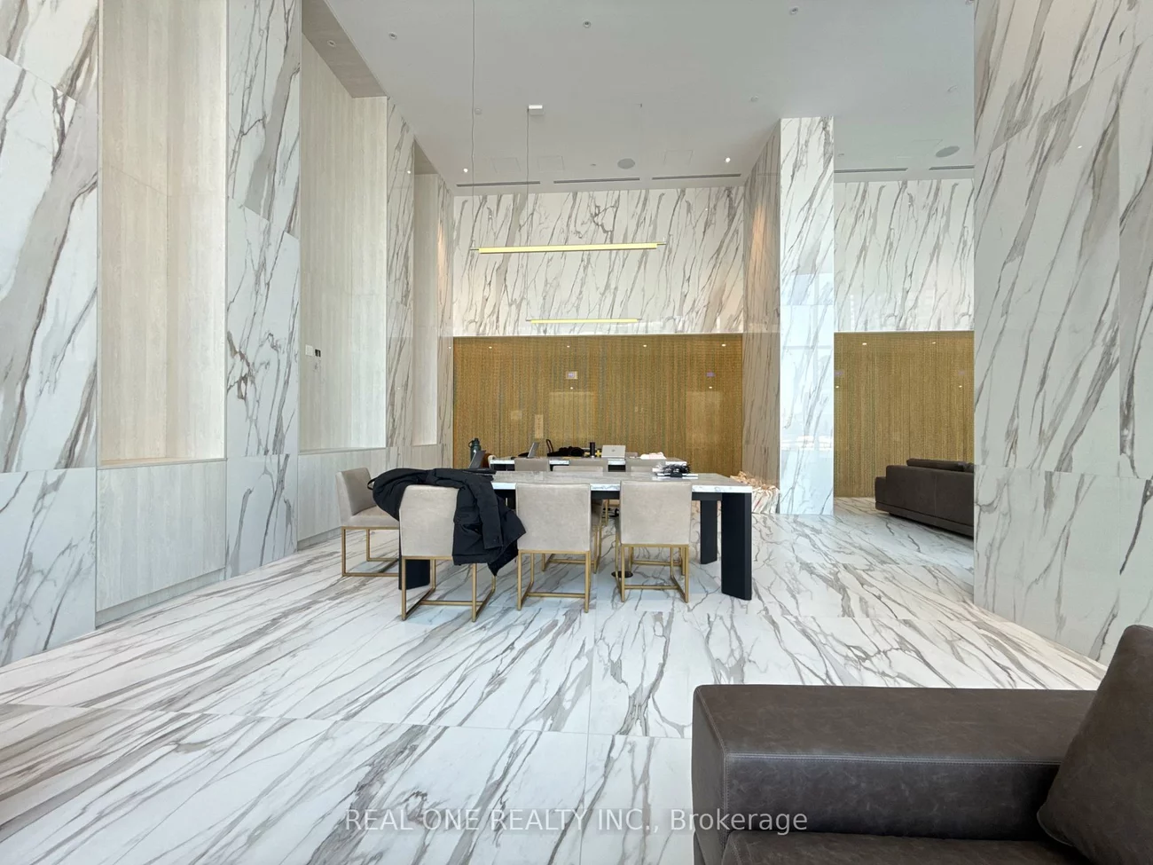 448, Burnhamthorpe, City Centre, Mississauga