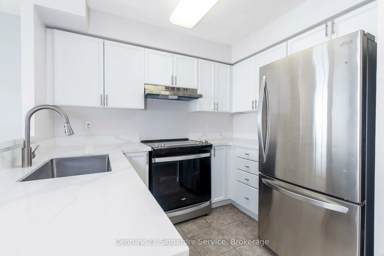 2545, Erin Centre, Central Erin Mills, Mississauga