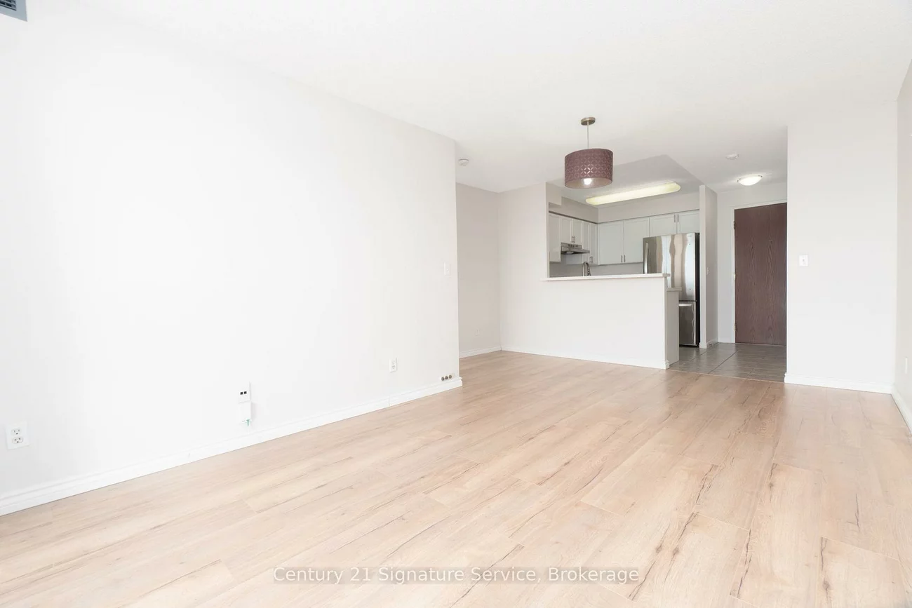 2545, Erin Centre, Central Erin Mills, Mississauga