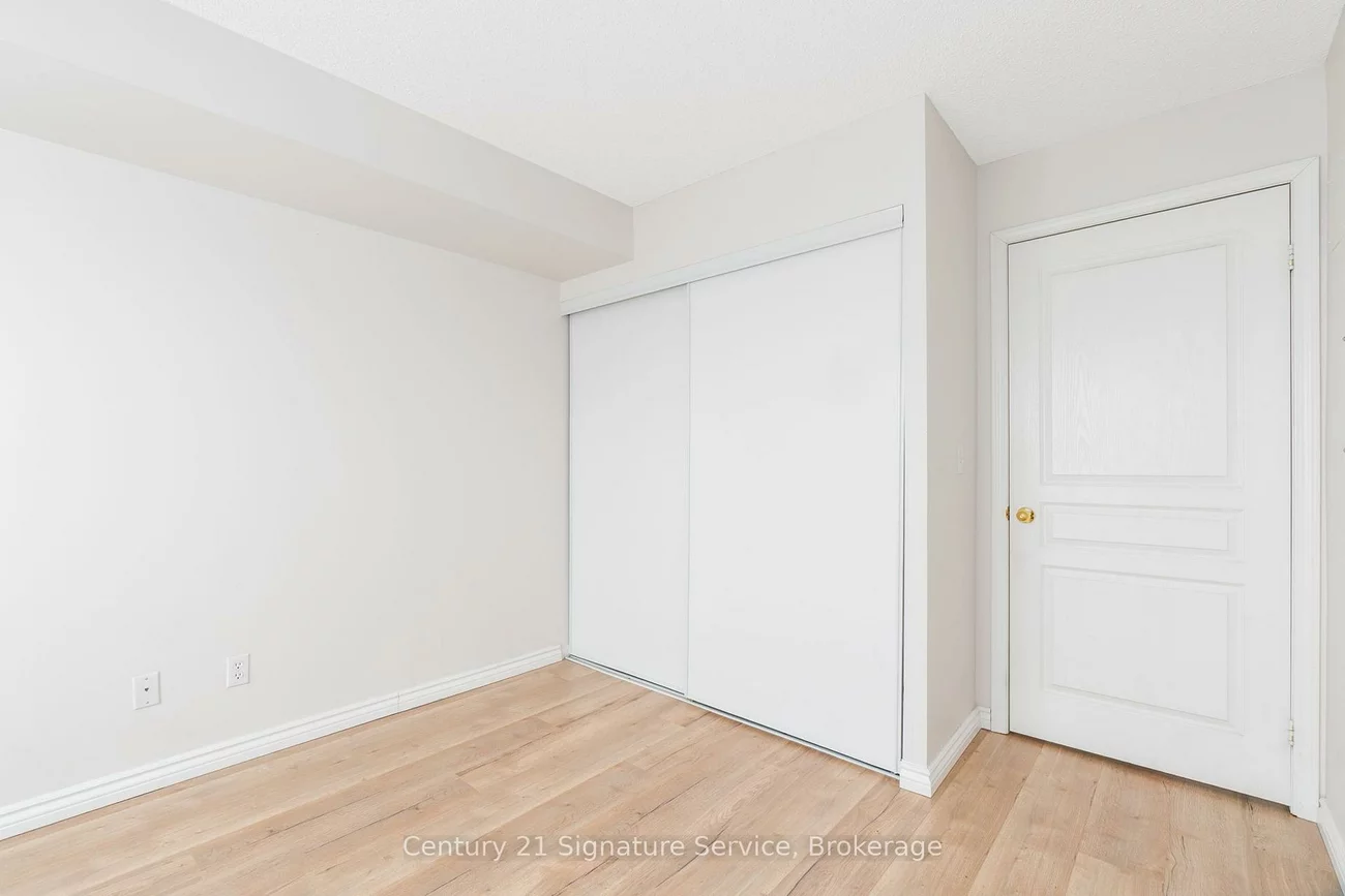 2545, Erin Centre, Central Erin Mills, Mississauga