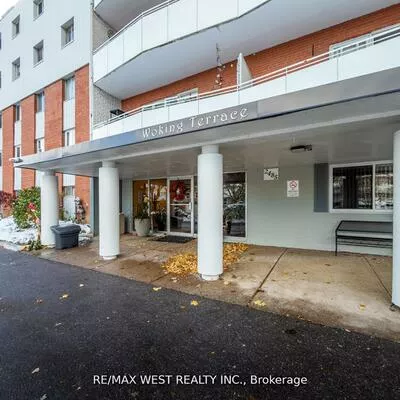 2485, Woking, Sheridan, Mississauga