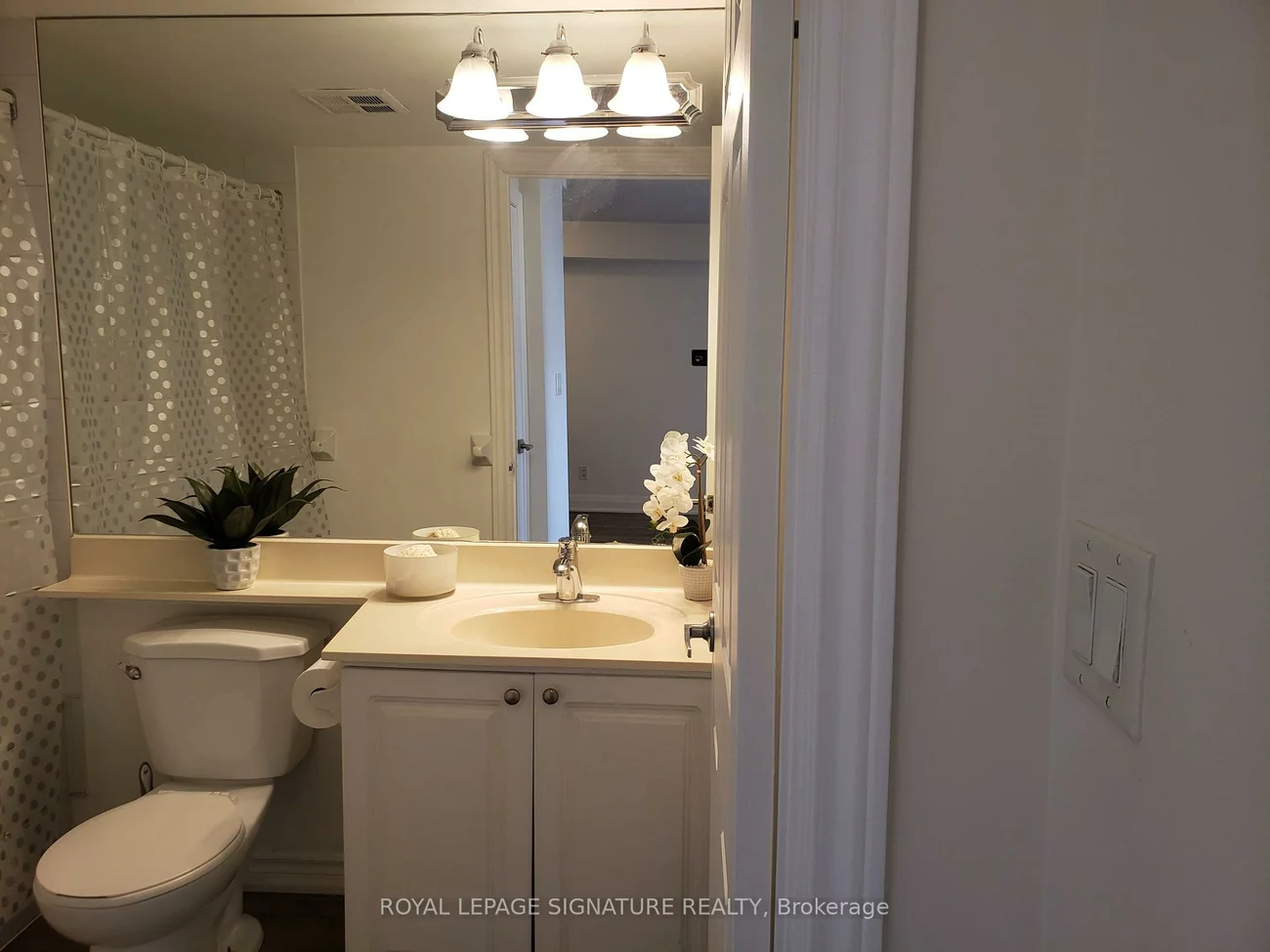 3888, Duke of York, City Centre, Mississauga