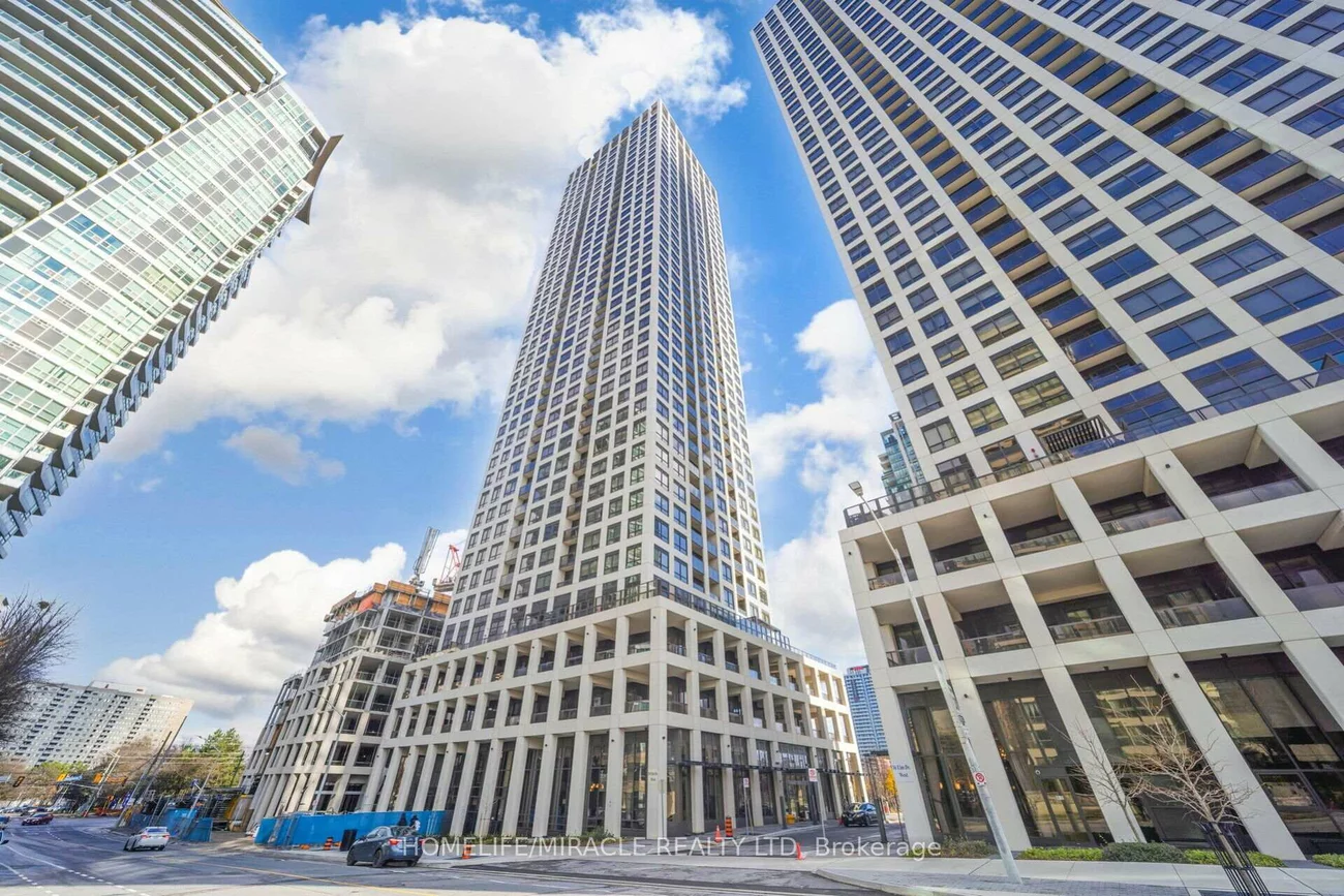 30, ELM, Fairview, Mississauga