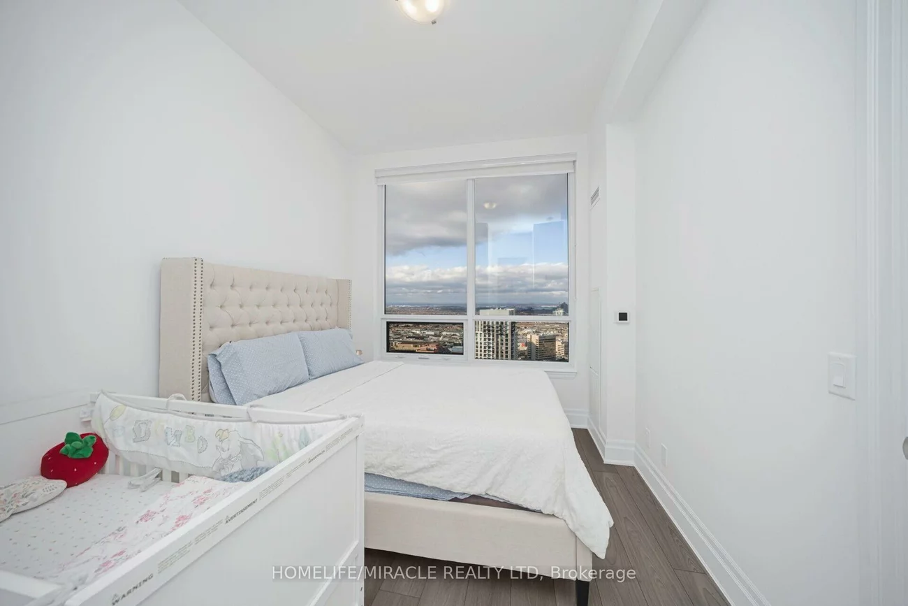 30, ELM, Fairview, Mississauga