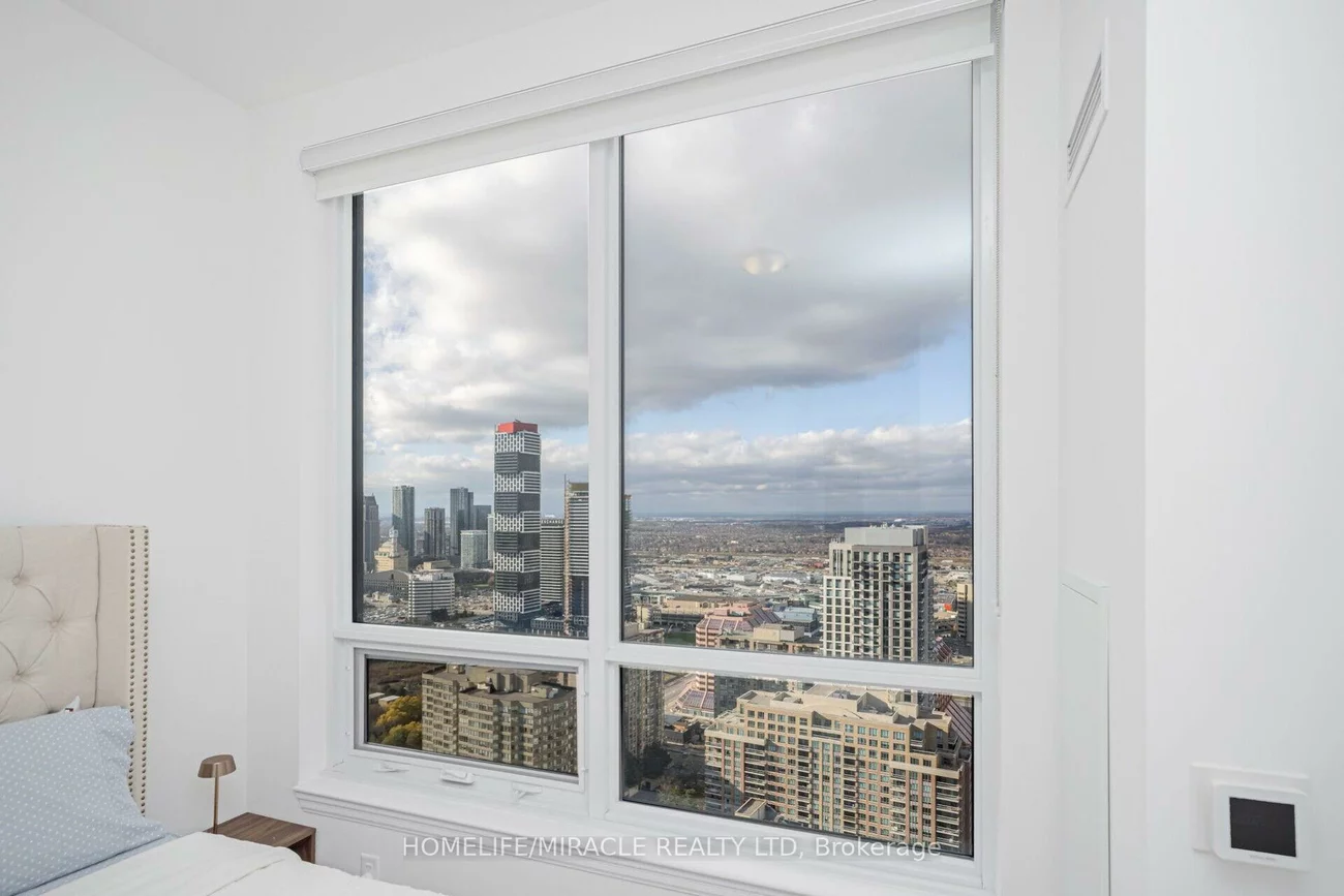 30, ELM, Fairview, Mississauga