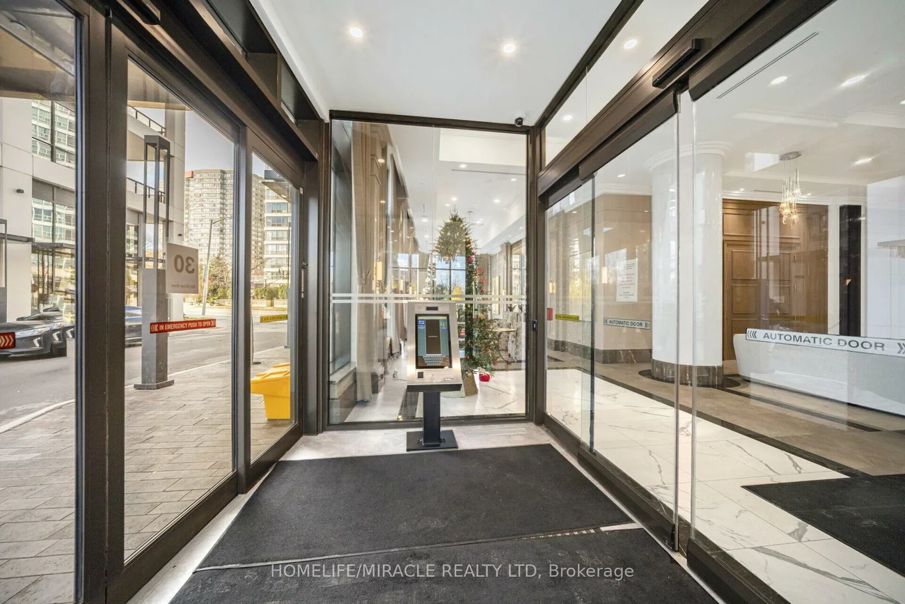 30, ELM, Fairview, Mississauga