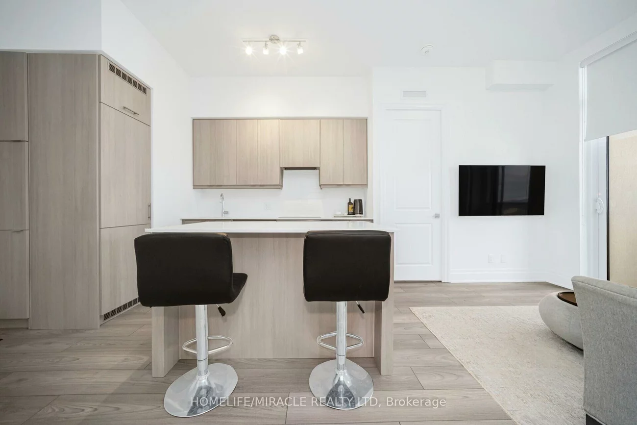 30, ELM, Fairview, Mississauga