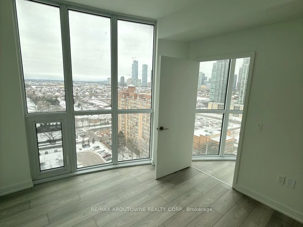 1, Fairview, Mississauga Valleys, Mississauga