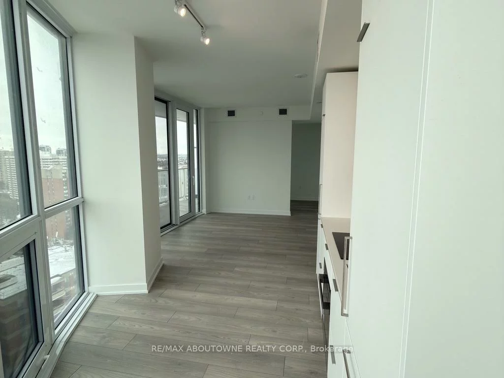 1, Fairview, Mississauga Valleys, Mississauga