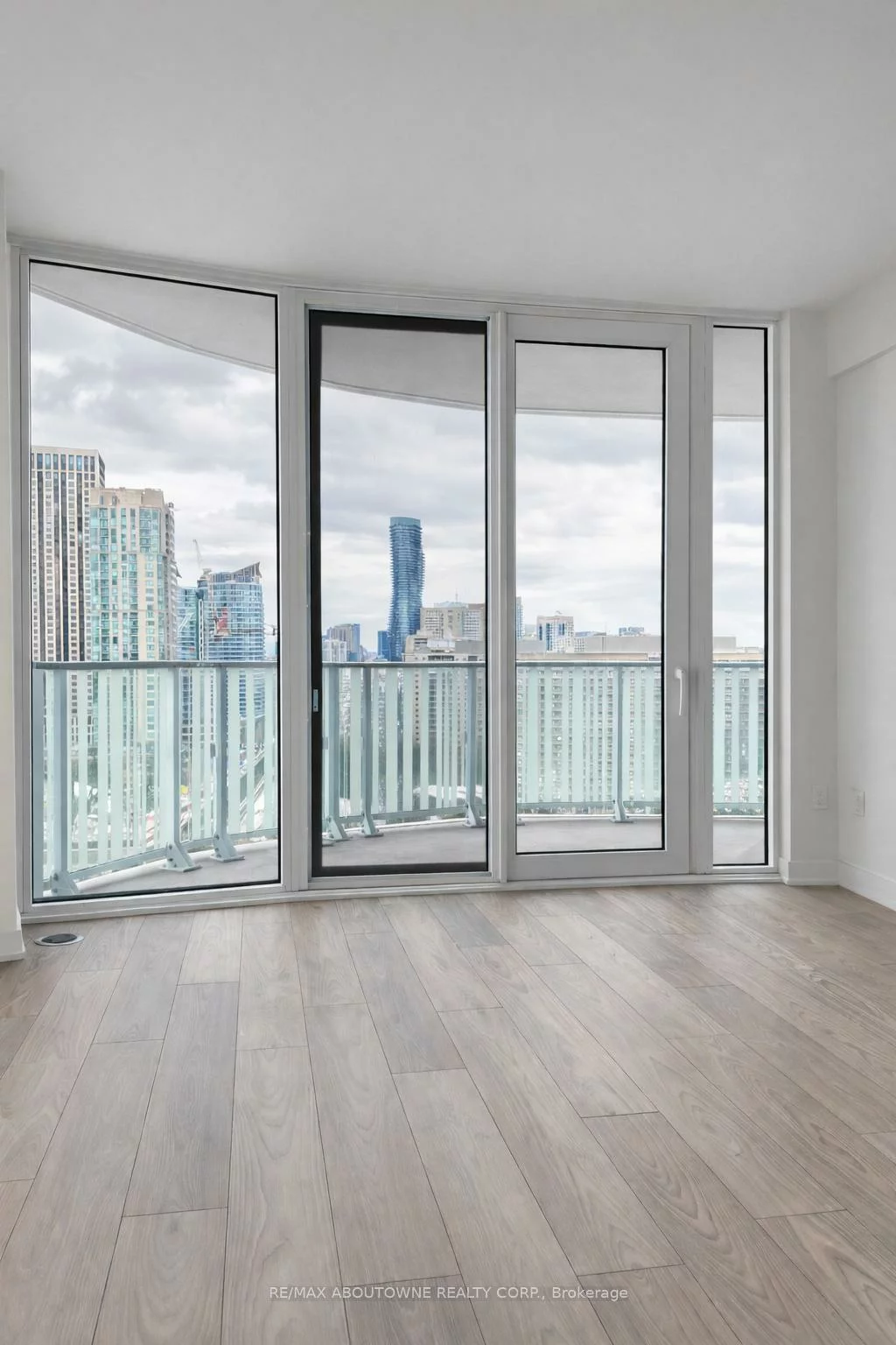 1, Fairview, Mississauga Valleys, Mississauga