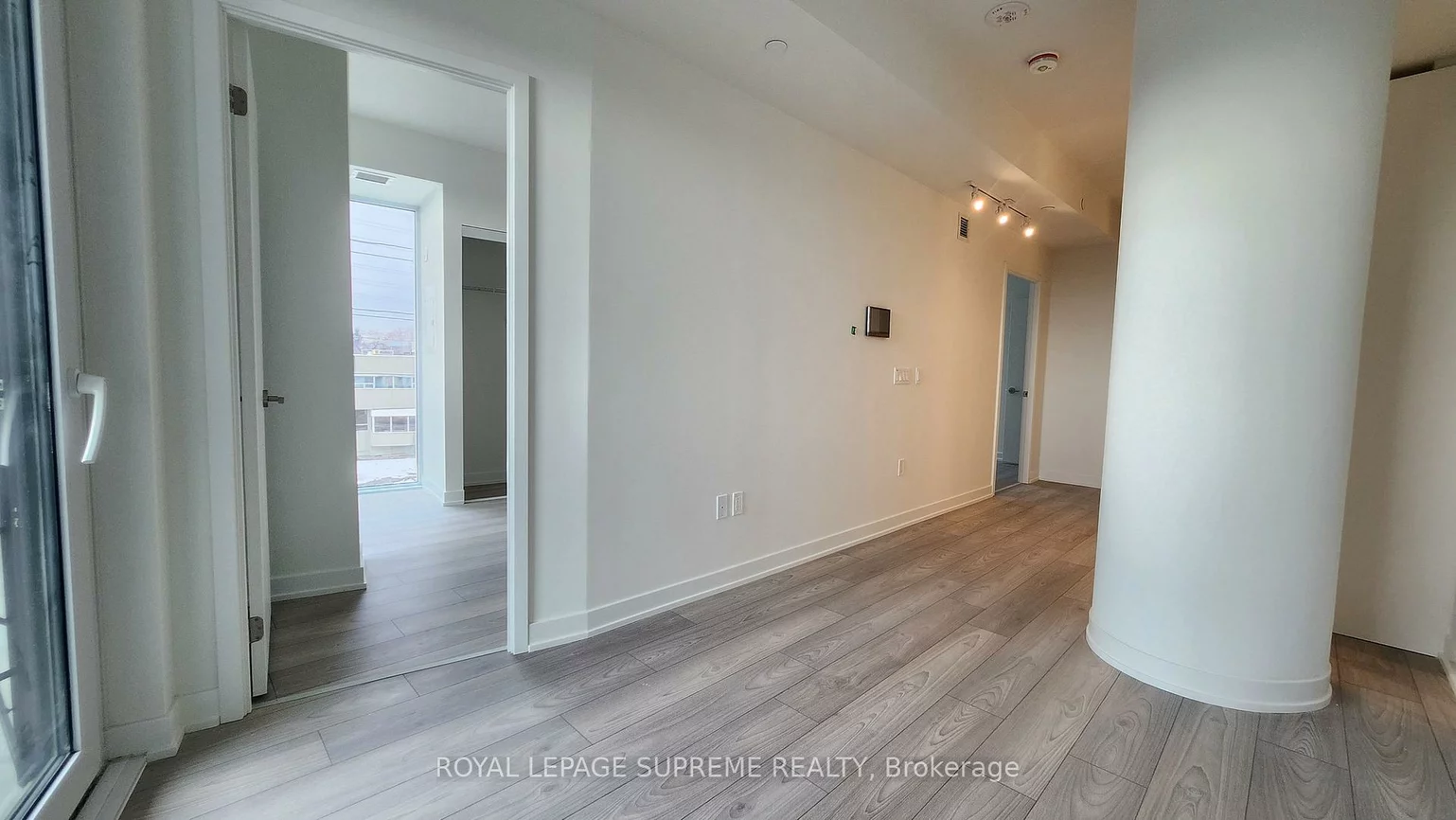 1, Fairview, Mississauga Valleys, Mississauga