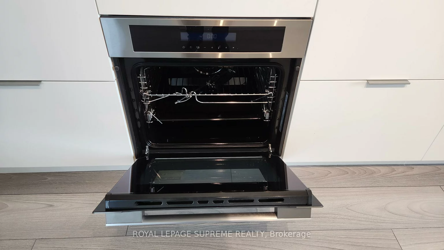 1, Fairview, Mississauga Valleys, Mississauga