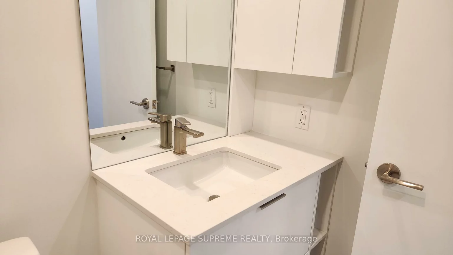 1, Fairview, Mississauga Valleys, Mississauga