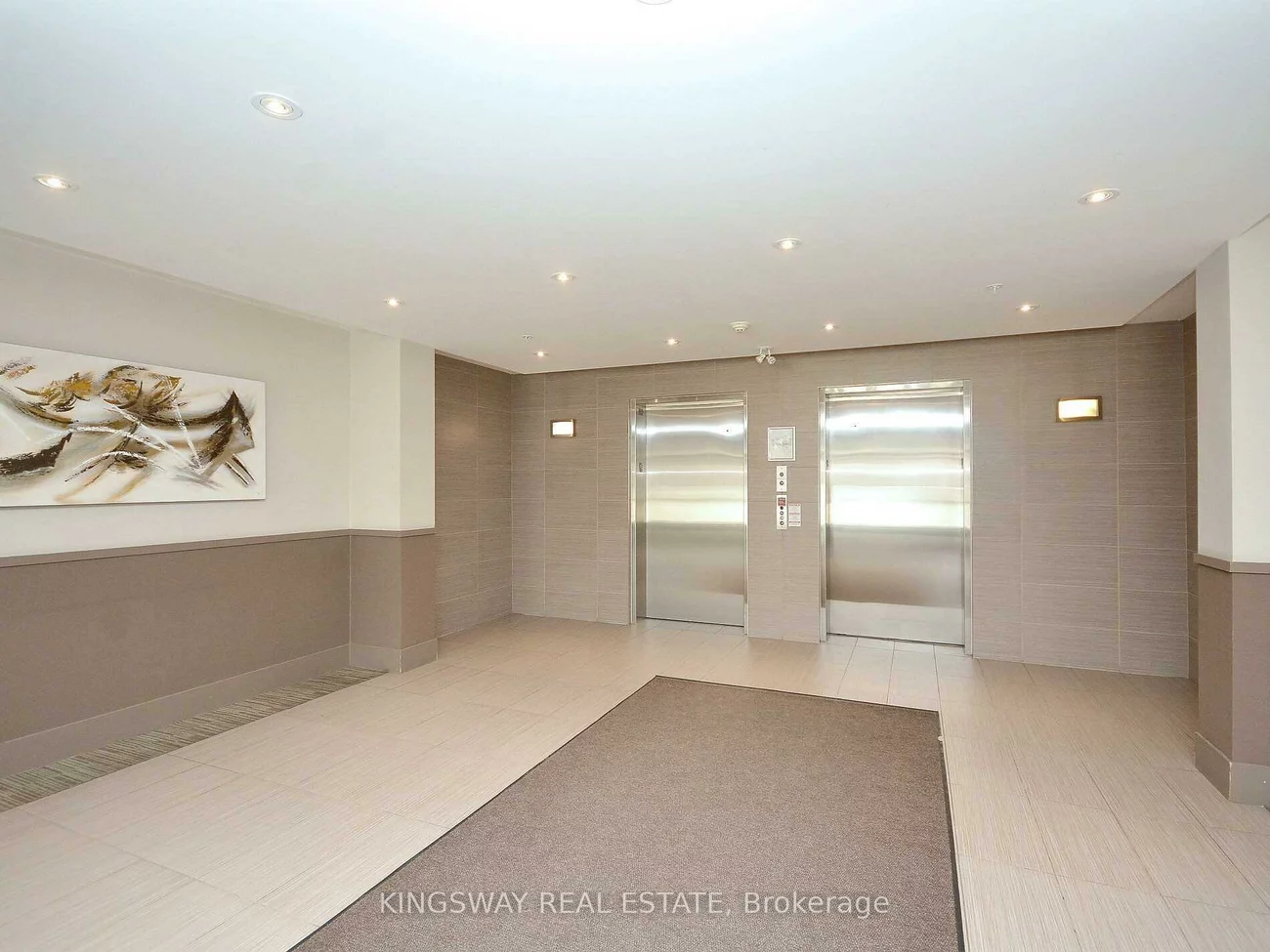 570, Lolita, Mississauga Valleys, Mississauga