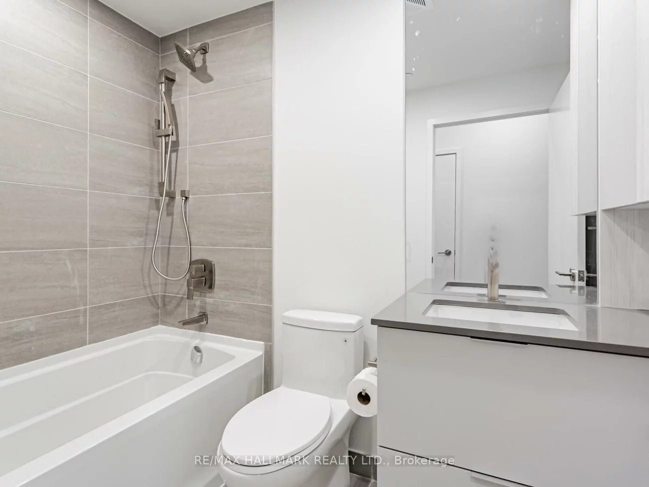 1, Fairview, Mississauga Valleys, Mississauga