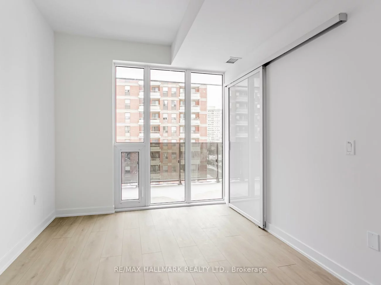 1, Fairview, Mississauga Valleys, Mississauga