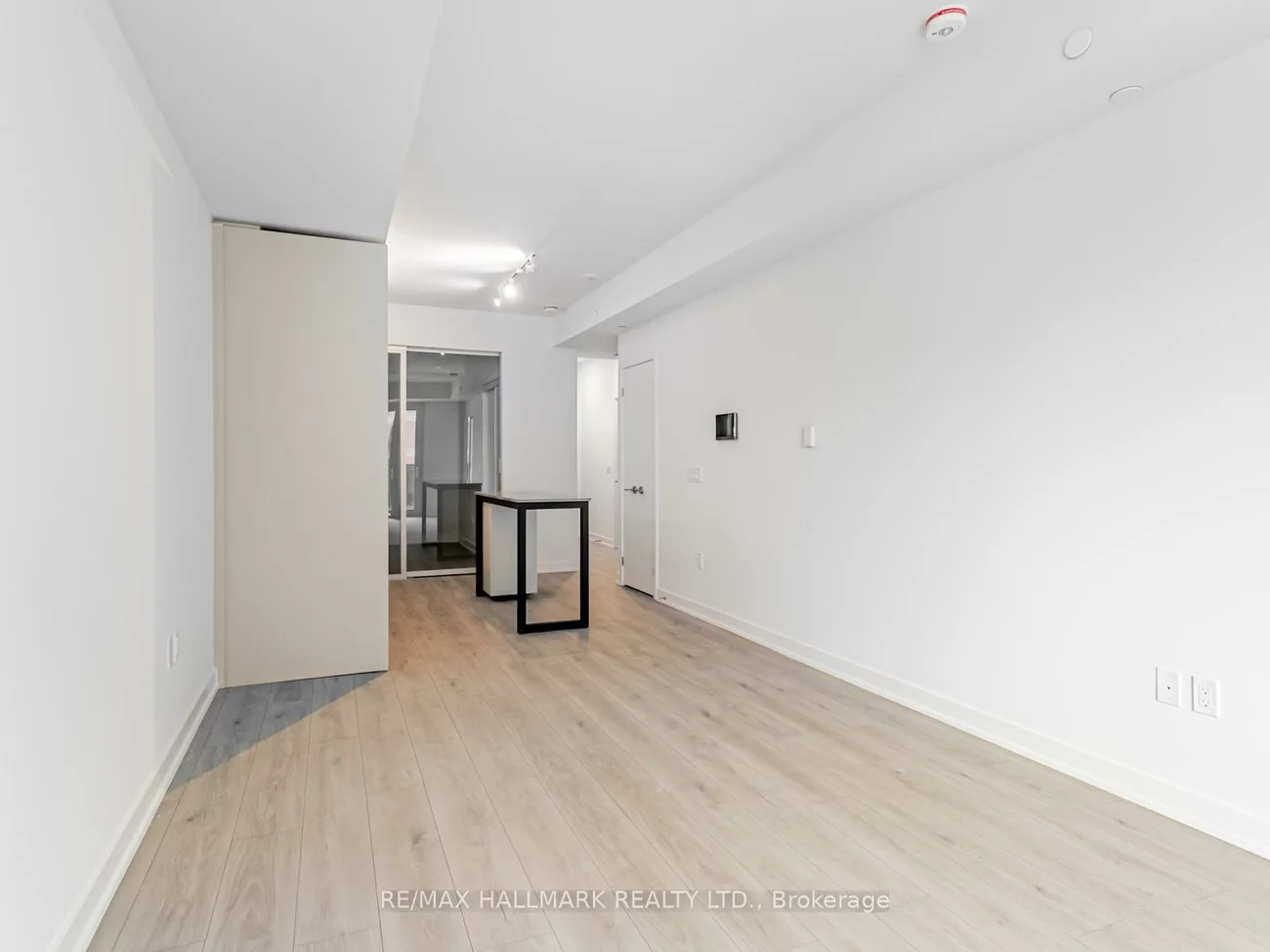 1, Fairview, Mississauga Valleys, Mississauga