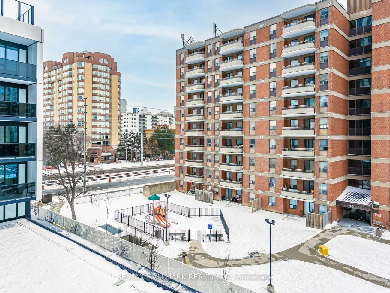 1, Fairview, Mississauga Valleys, Mississauga