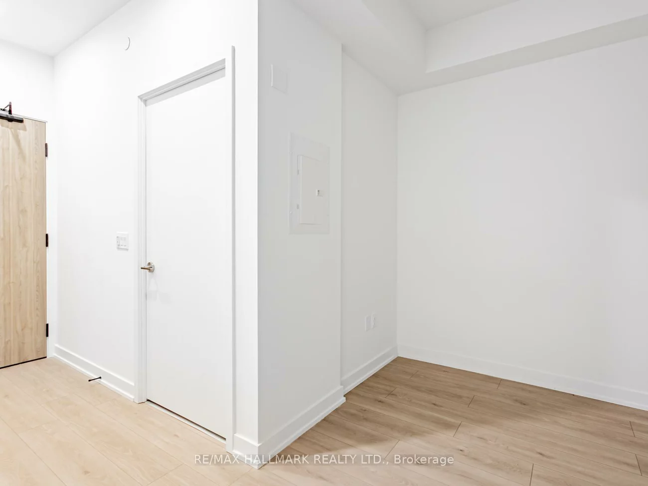 1, Fairview, Mississauga Valleys, Mississauga