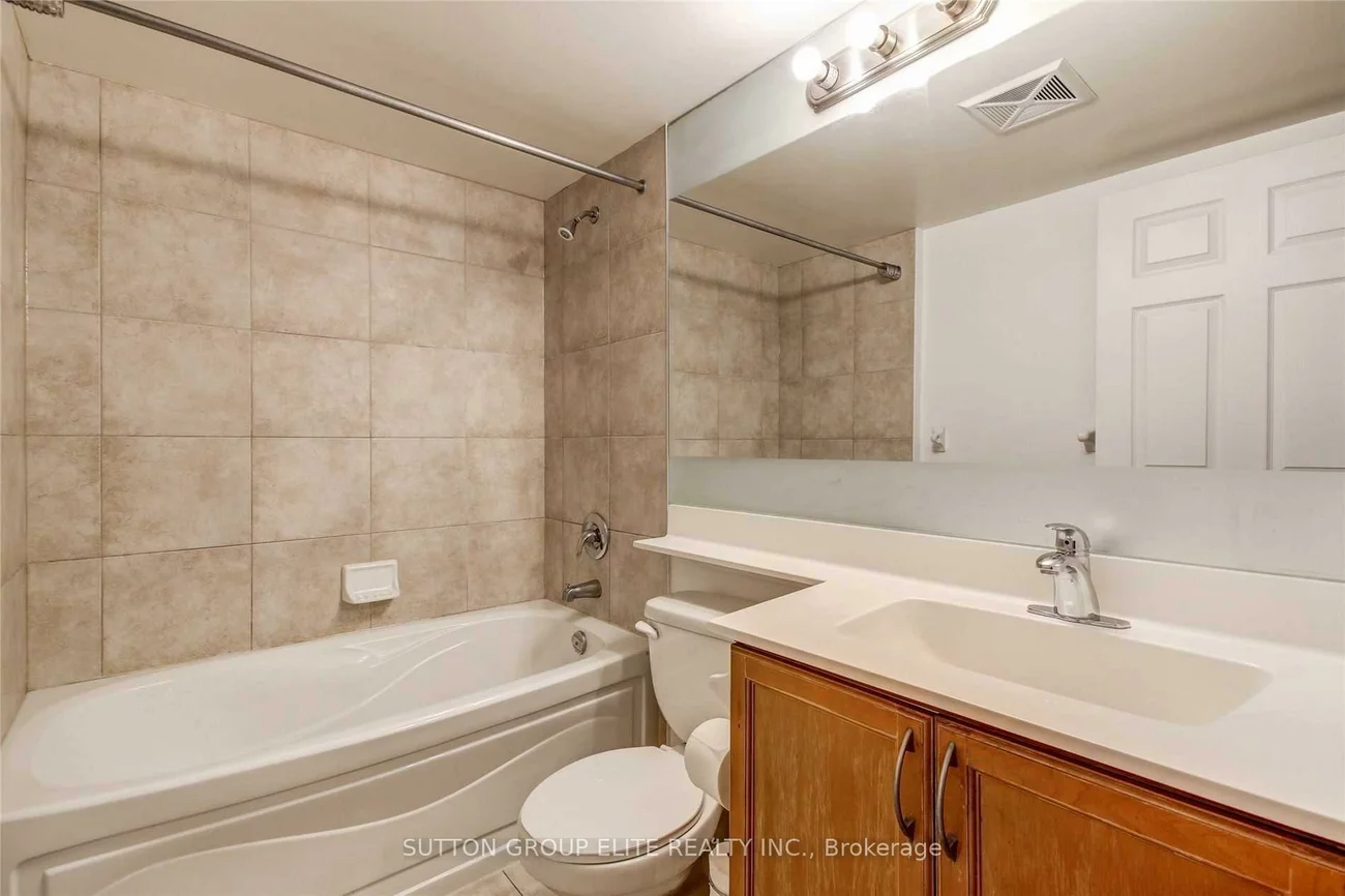 310, Burnhamthorpe, City Centre, Mississauga