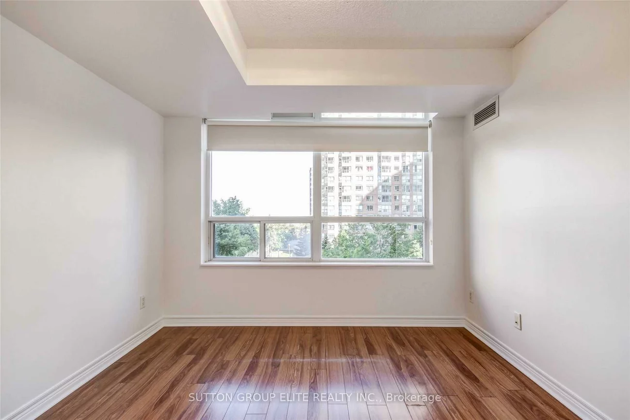 310, Burnhamthorpe, City Centre, Mississauga