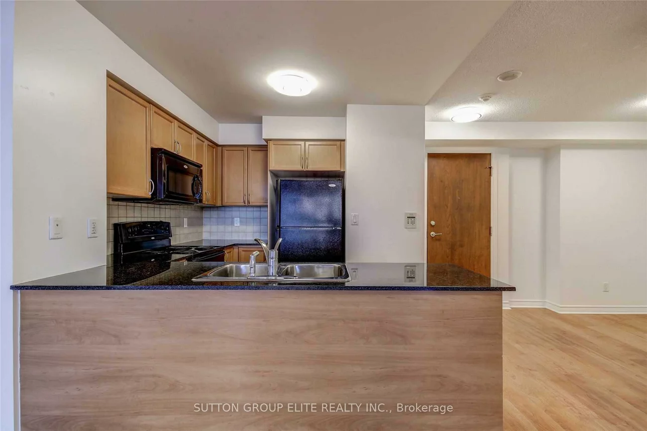 310, Burnhamthorpe, City Centre, Mississauga