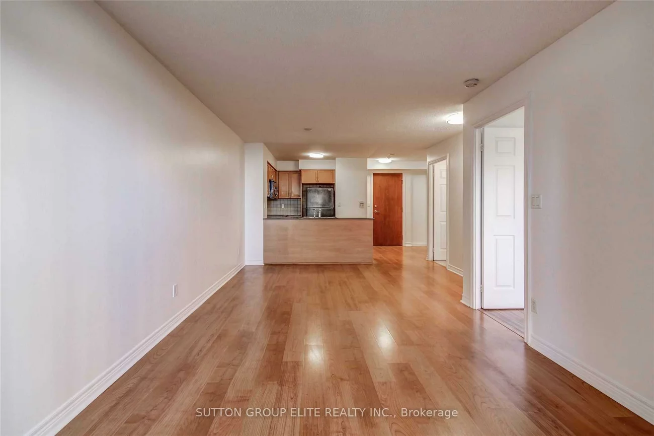 310, Burnhamthorpe, City Centre, Mississauga