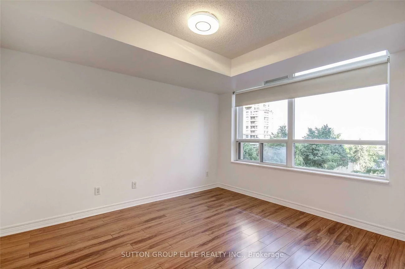 310, Burnhamthorpe, City Centre, Mississauga