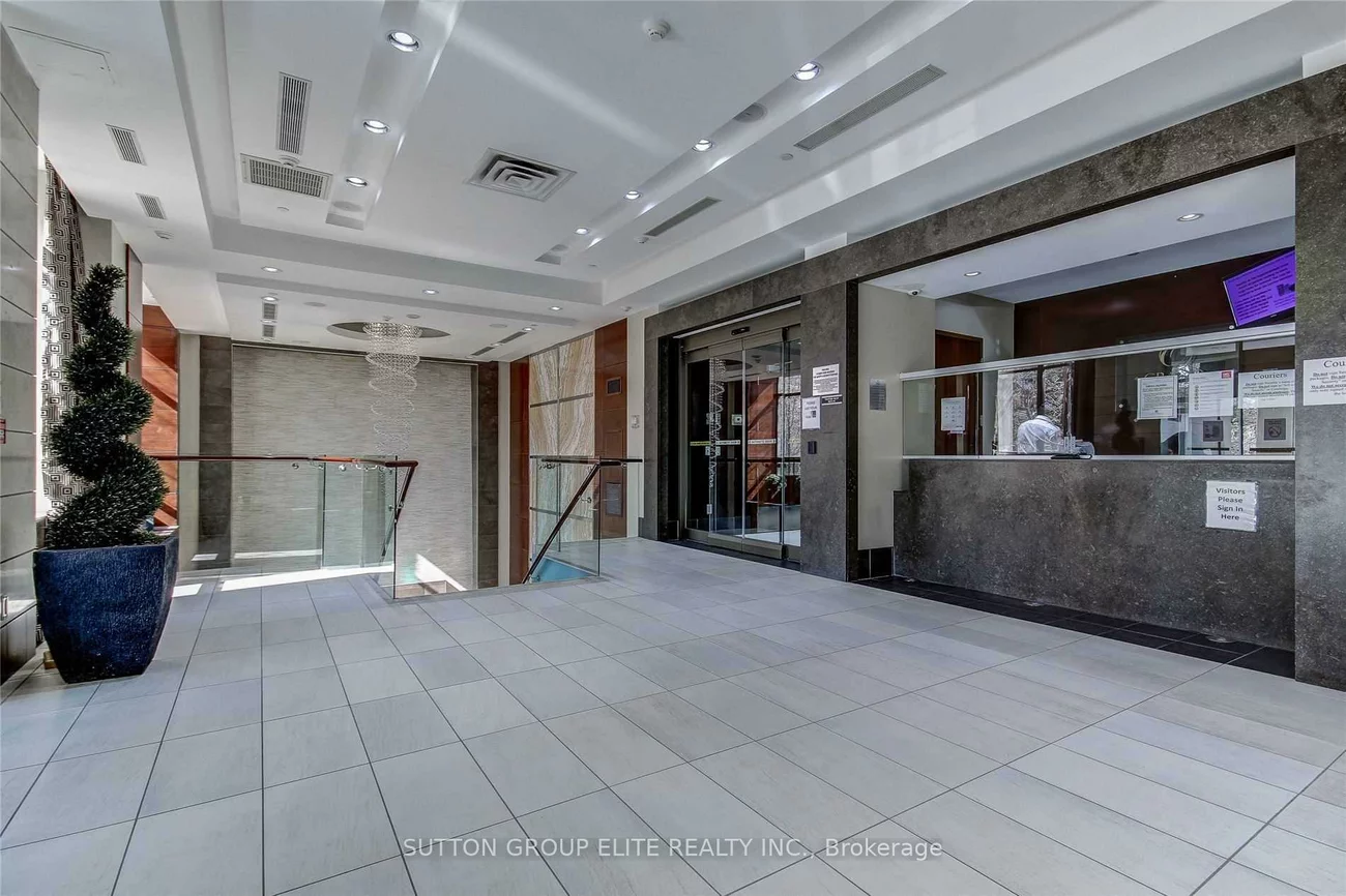 310, Burnhamthorpe, City Centre, Mississauga