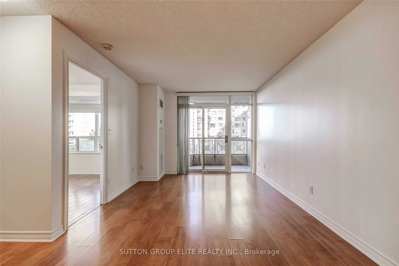 310, Burnhamthorpe, City Centre, Mississauga