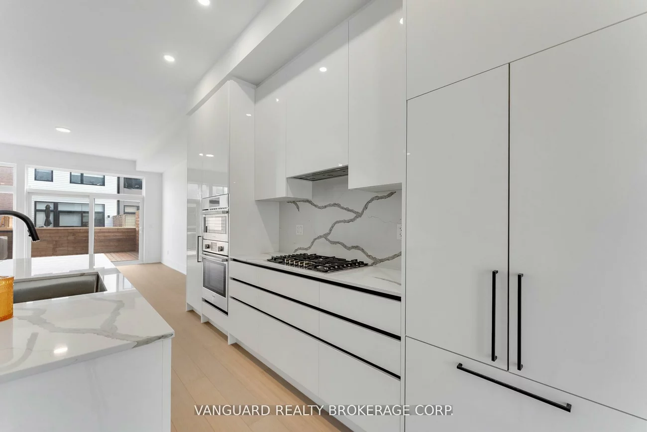 15, Lou Parsons, Port Credit, Mississauga