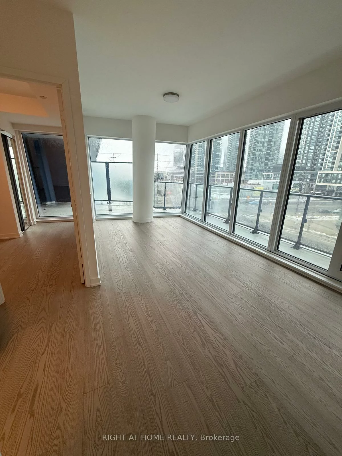 448, Burnhamthorpe, City Centre, Mississauga