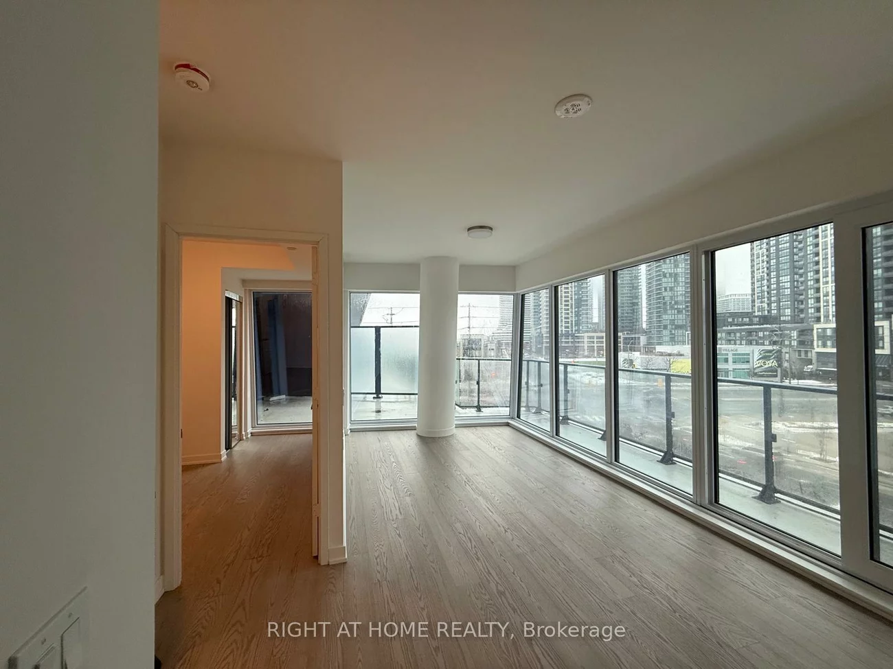 448, Burnhamthorpe, City Centre, Mississauga