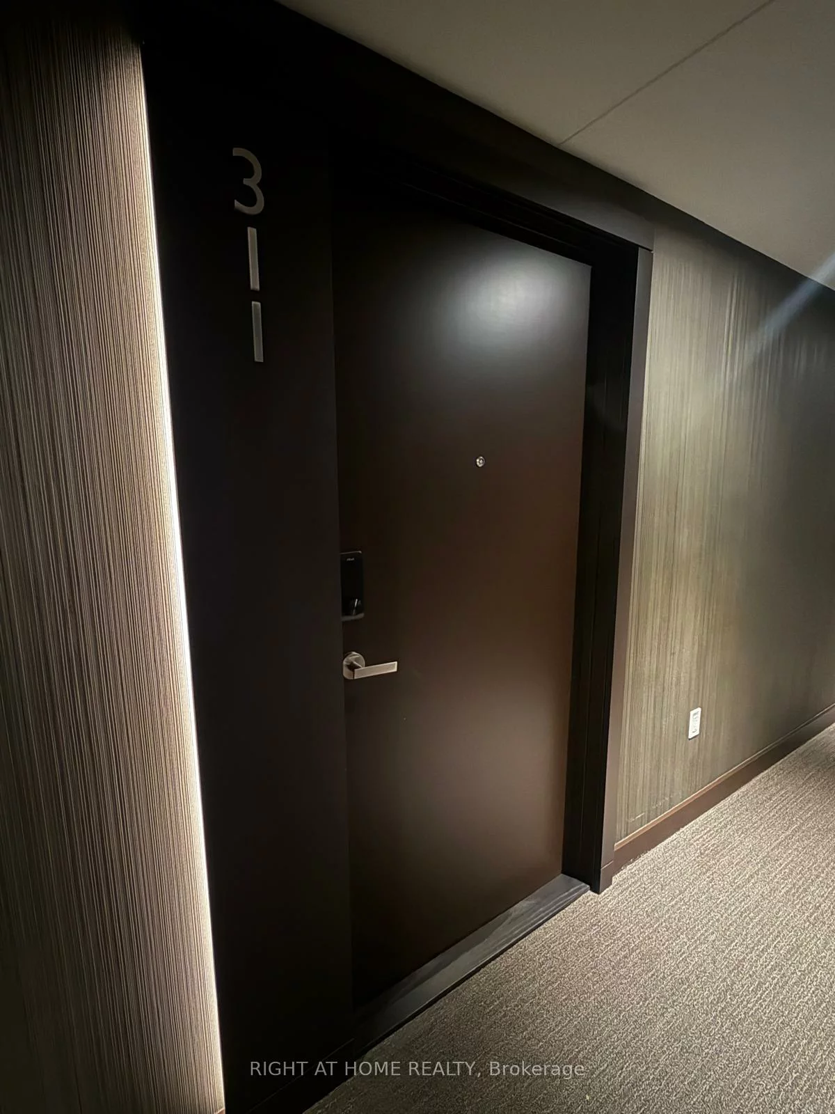 448, Burnhamthorpe, City Centre, Mississauga