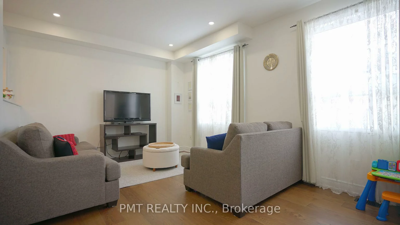 7155, Magistrate, Meadowvale Village, Mississauga