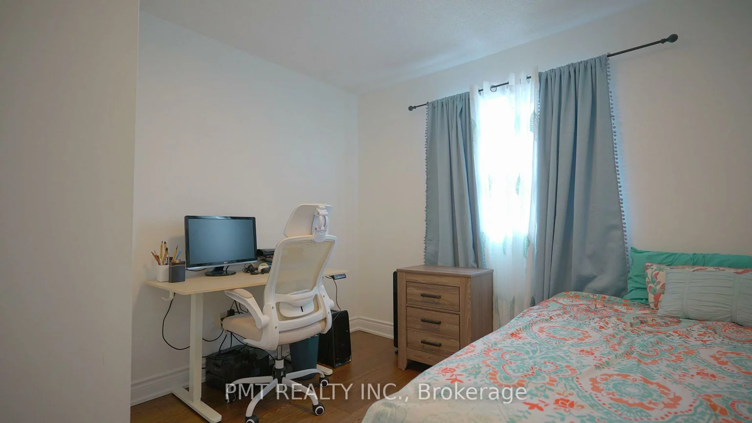 7155, Magistrate, Meadowvale Village, Mississauga