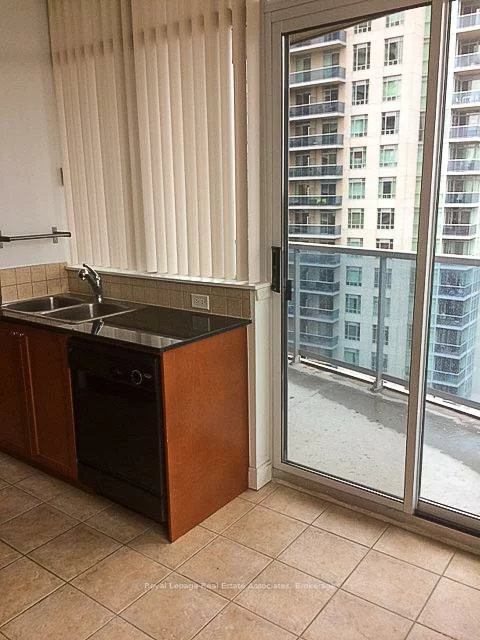 70, Absolute, City Centre, Mississauga