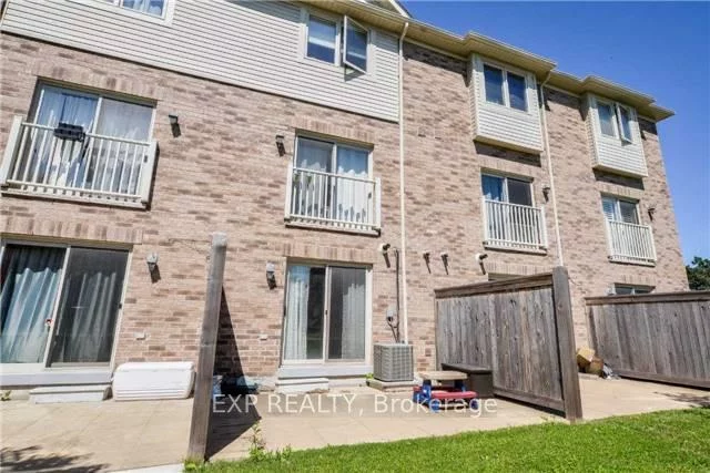 6625, Falconer, Streetsville, Mississauga