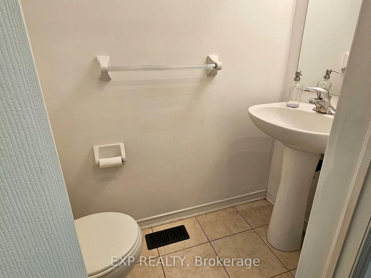 6625, Falconer, Streetsville, Mississauga