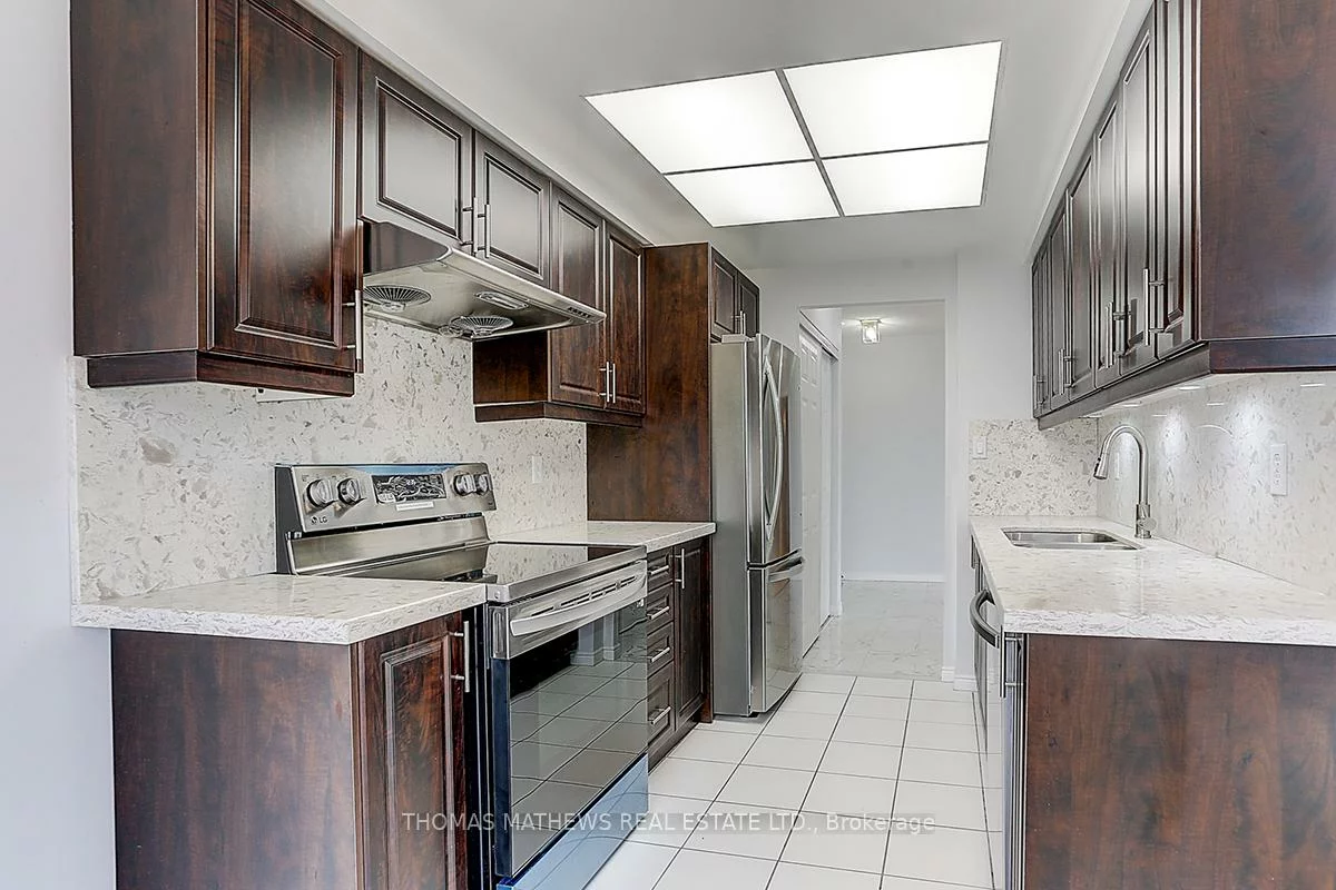 135, Hillcrest, Cooksville, Mississauga