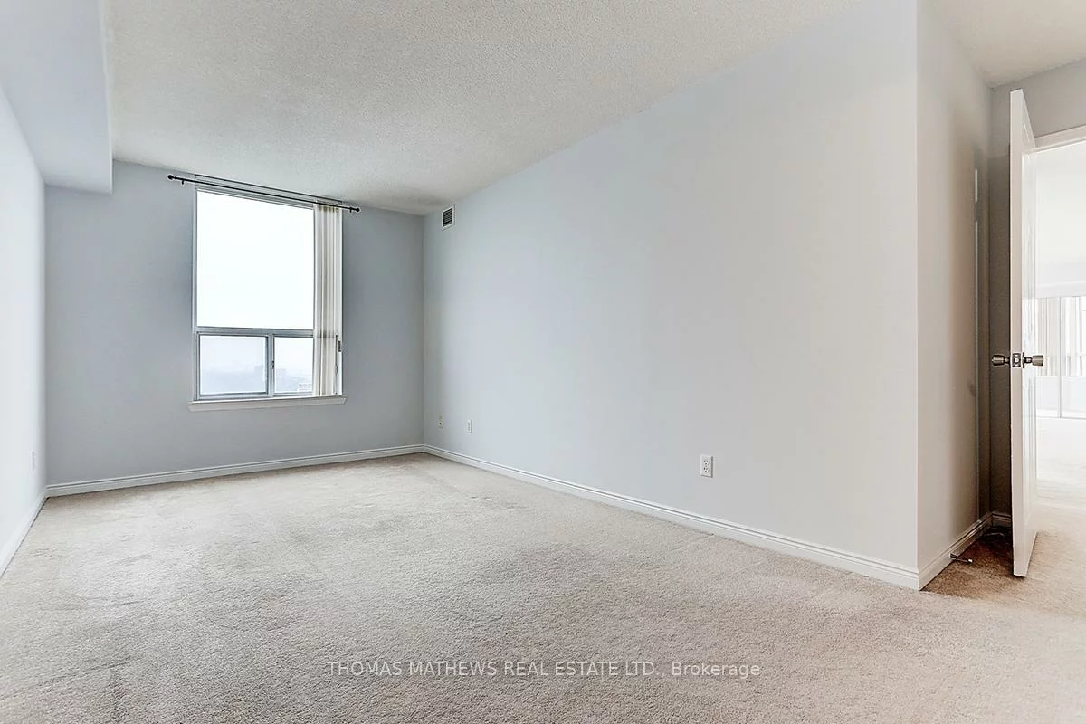 135, Hillcrest, Cooksville, Mississauga