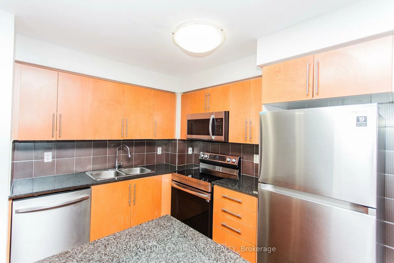 310, Burnhamthorpe, City Centre, Mississauga