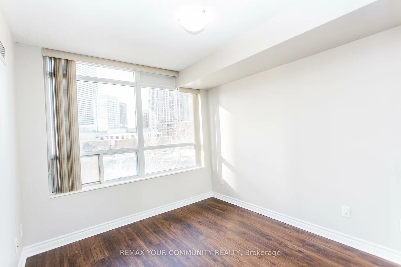 310, Burnhamthorpe, City Centre, Mississauga