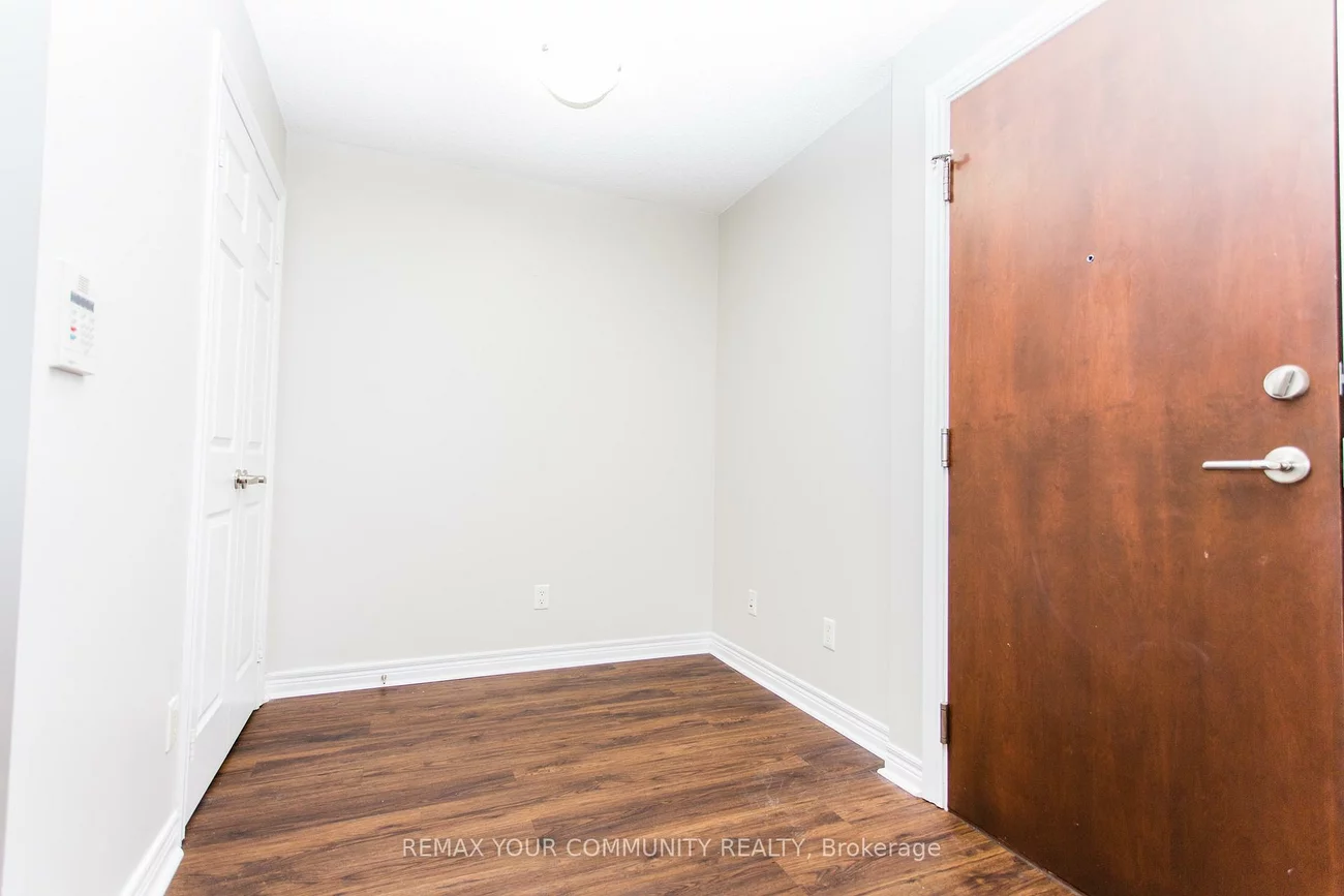 310, Burnhamthorpe, City Centre, Mississauga