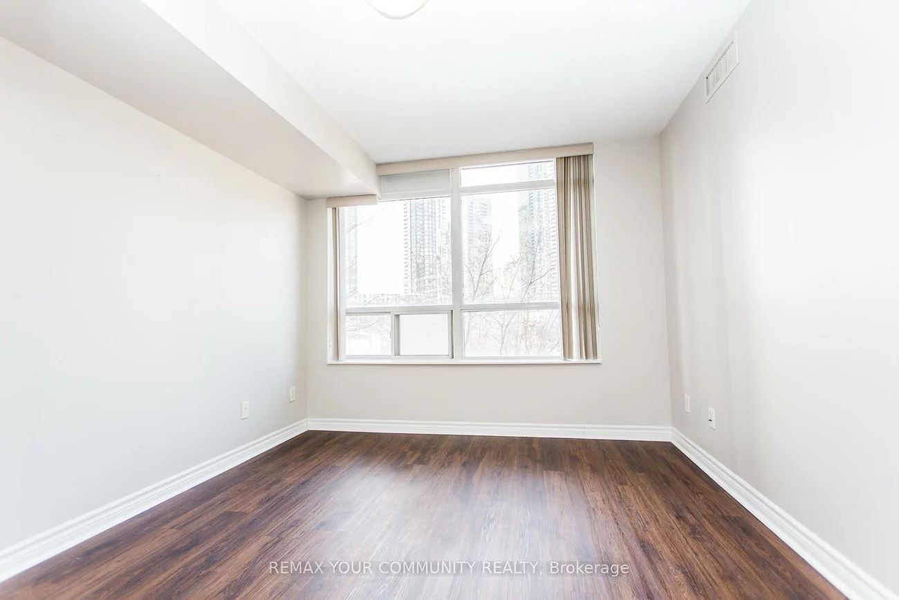 310, Burnhamthorpe, City Centre, Mississauga