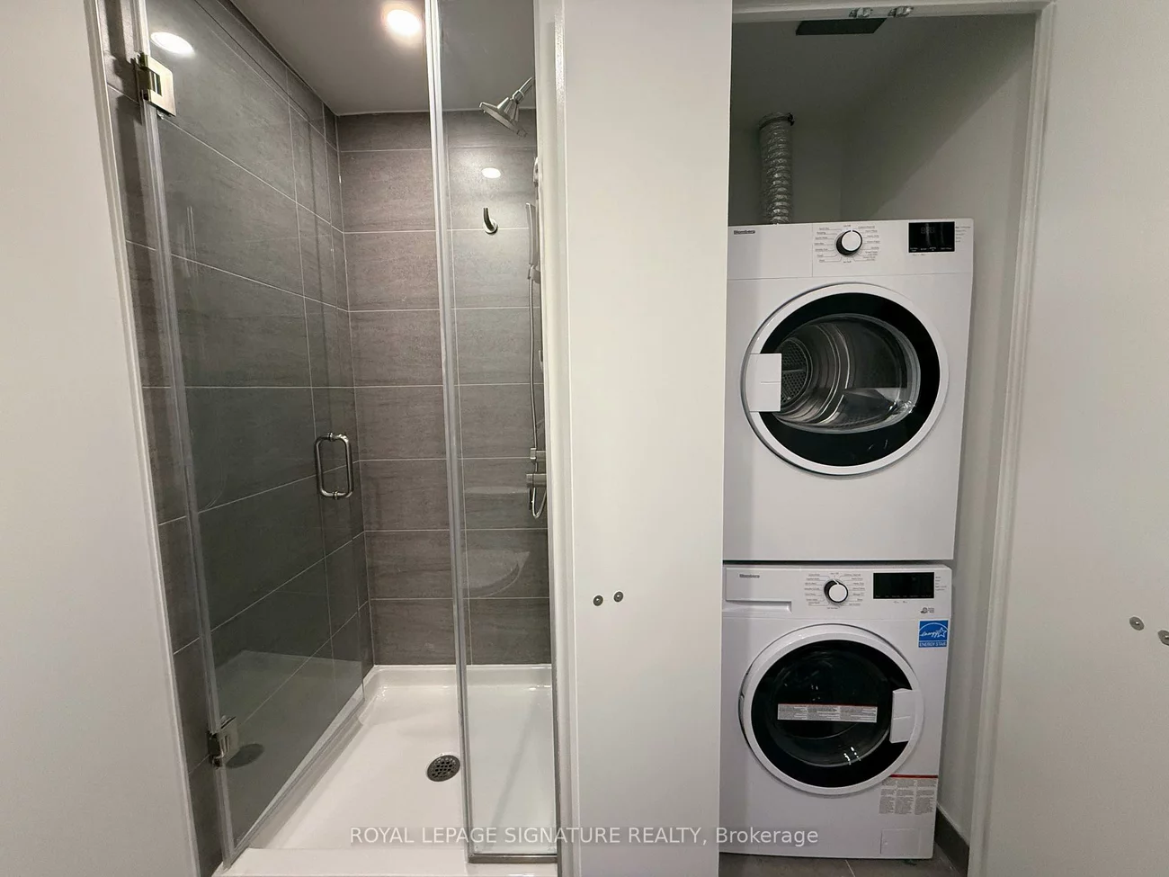 1, Fairview, Mississauga Valleys, Mississauga