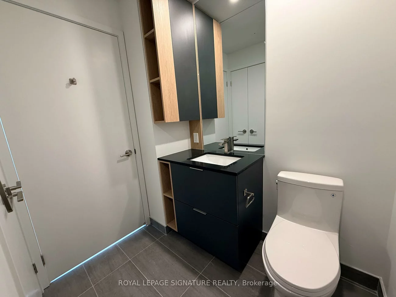 1, Fairview, Mississauga Valleys, Mississauga