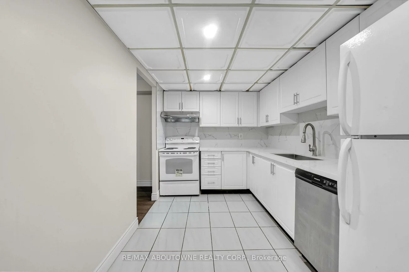 115, Hillcrest, Cooksville, Mississauga